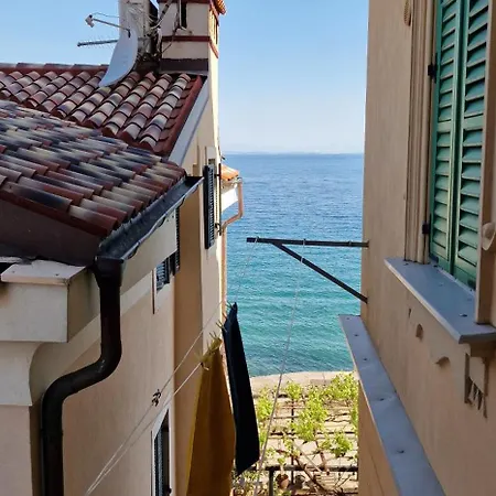 Divine Apartment